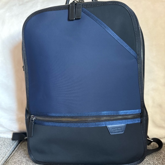 New Authentic Tumi Harrison William Backpack Rucksack Nylon Leather - Picture 4 of 5